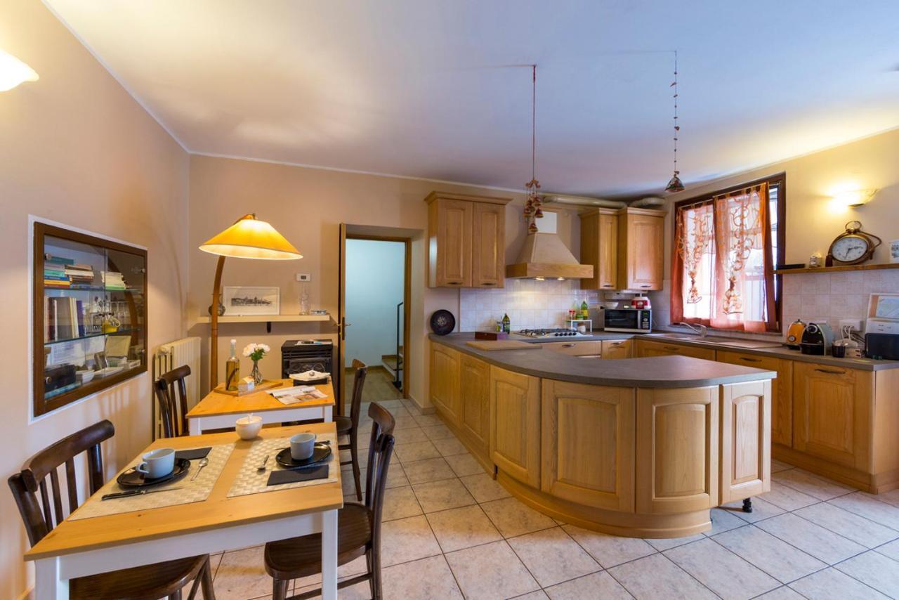 Casa Nel Rustico Foresteria Lombarda Hotel Misinto ภายนอก รูปภาพ